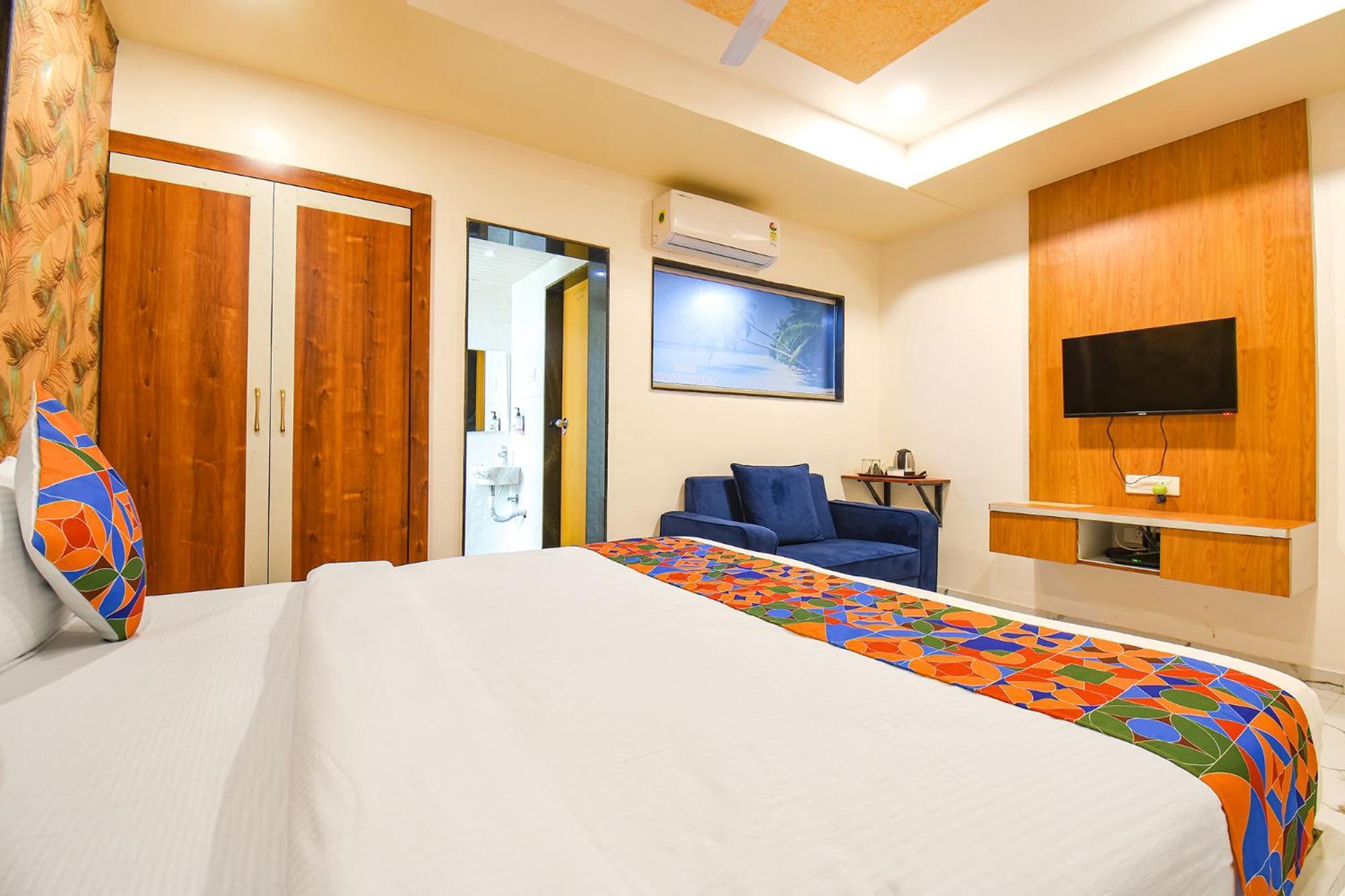 Fabhotel Prime Kharadi Residency - Nr Lohgaon Пуна Экстерьер фото